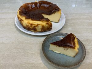 不藏私食譜-母親節蛋糕自己來,零失敗超美味巴斯克乳酪蛋糕Basque Burnt Cheesecake